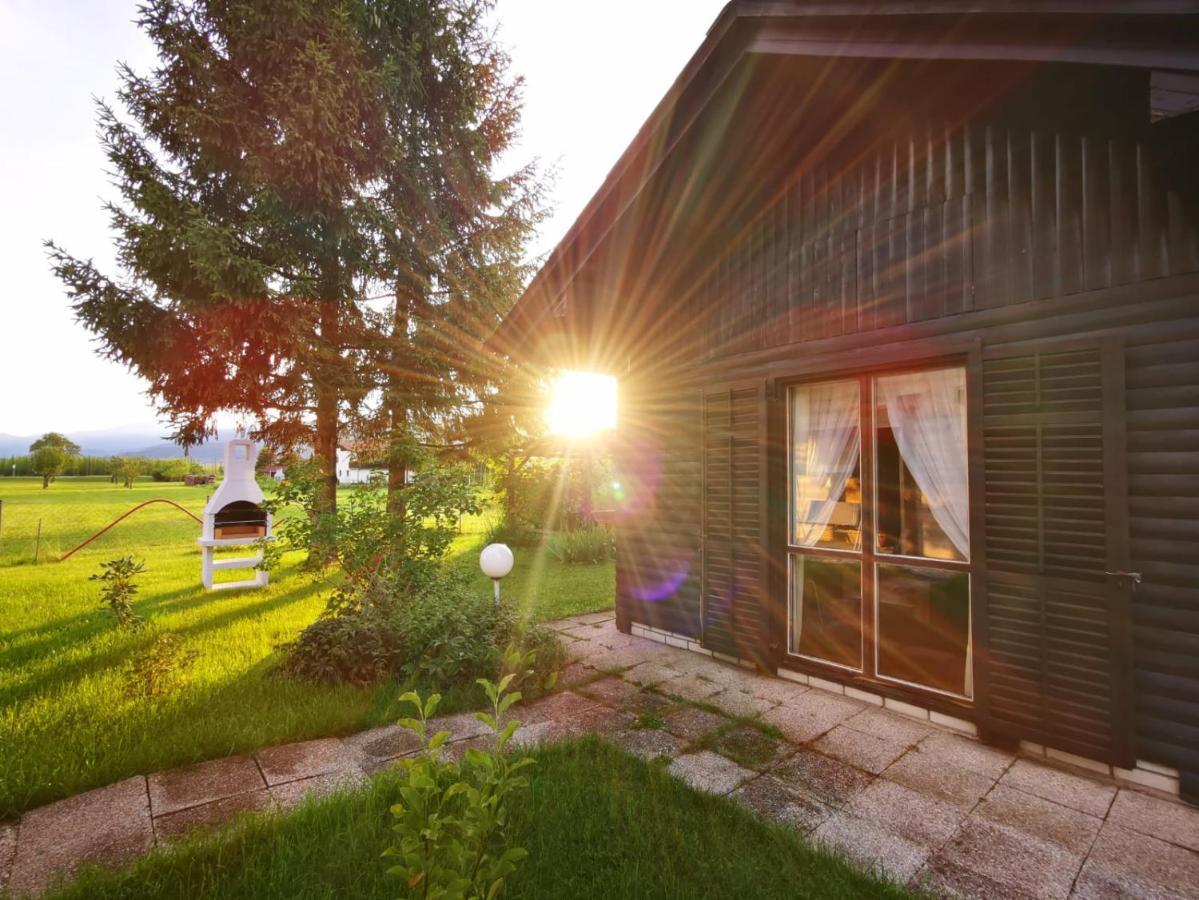 Merikotka - A Cozy Wooden Cottage, Slovenia Braslovce Exteriör bild
