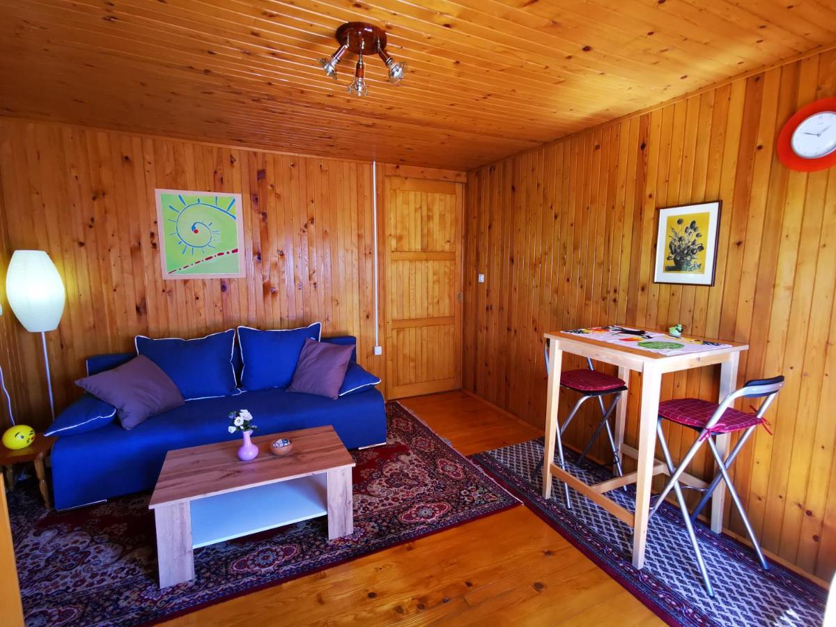 Merikotka - A Cozy Wooden Cottage, Slovenia Braslovce Exteriör bild