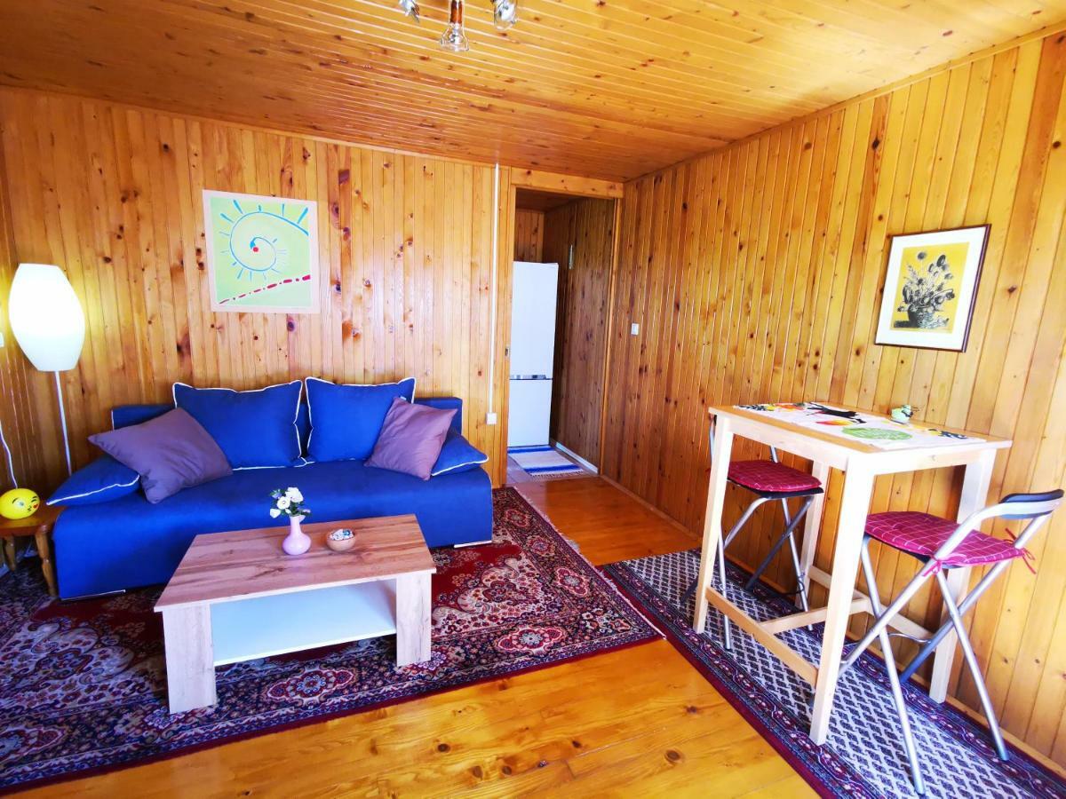 Merikotka - A Cozy Wooden Cottage, Slovenia Braslovce Exteriör bild